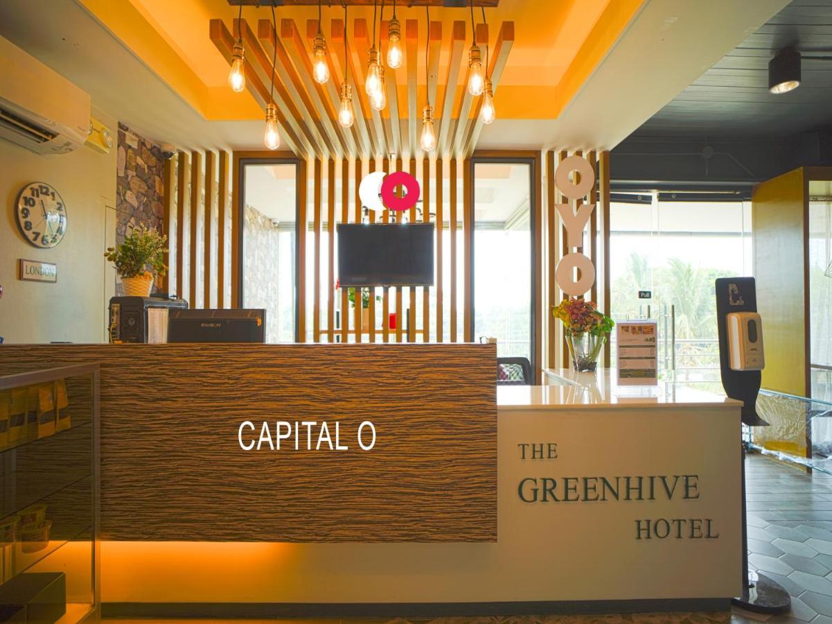 Capital O Oyo 785 The Greenhive Hotel Ibaan Kültér fotó